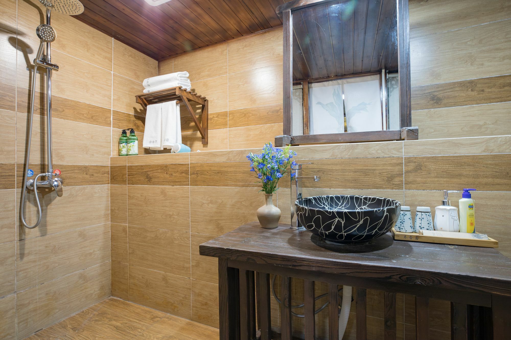 Lijiang Buwuzhai Inn Екстер'єр фото