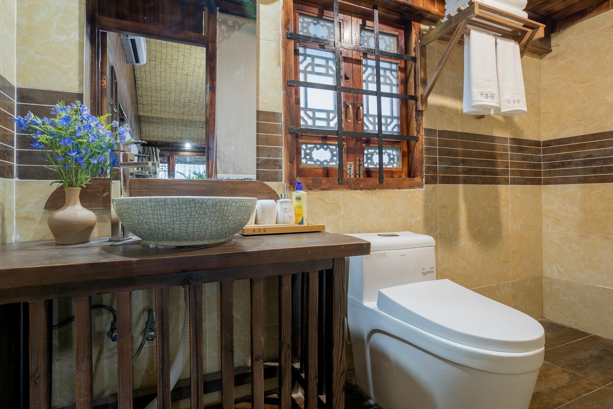 Lijiang Buwuzhai Inn Екстер'єр фото